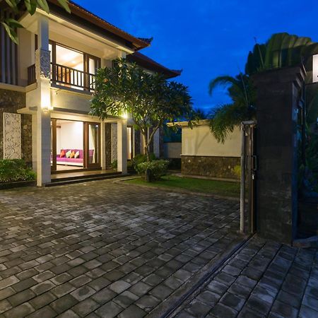 Villa Sabasanti Gianyar Keramas Buitenkant foto