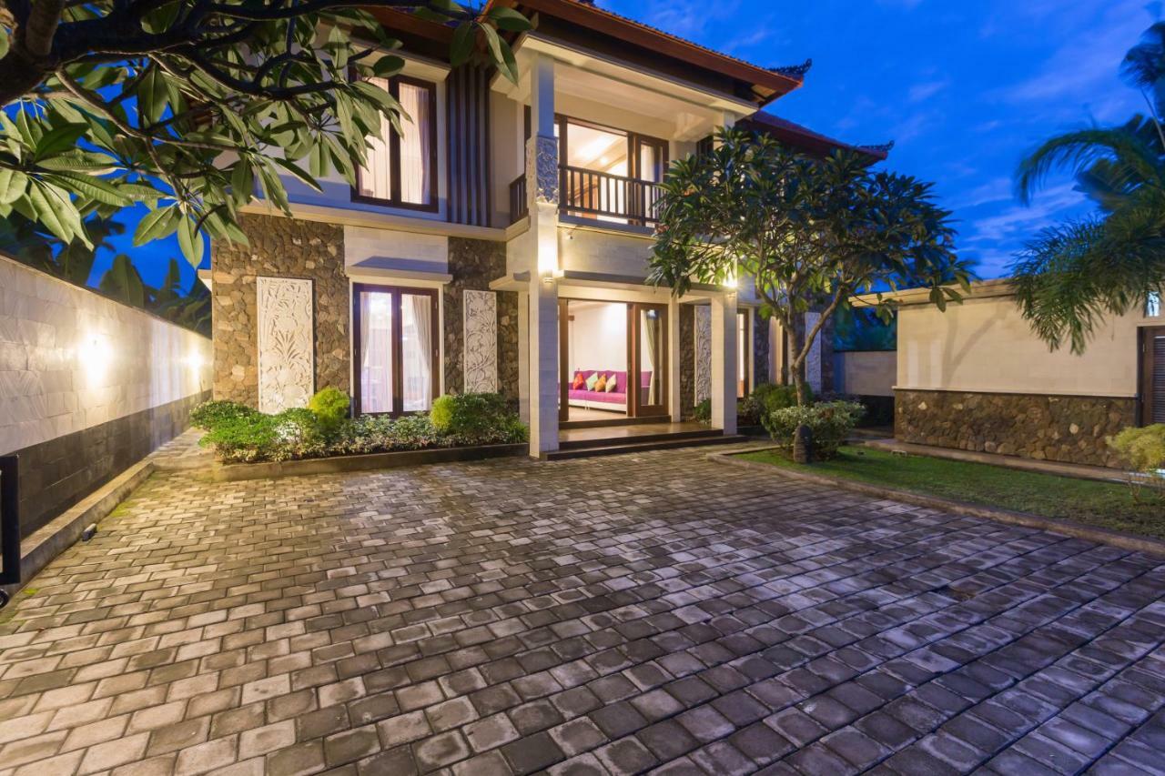 Villa Sabasanti Gianyar Keramas Buitenkant foto